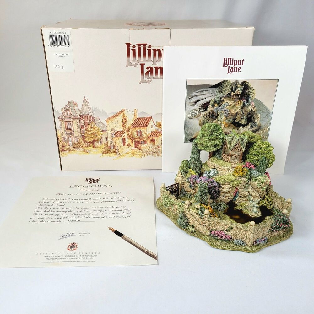 Lilliput Lane "Leonora's Secret" 1994 Vintage Rare Limited Edition w/ Box & Deed